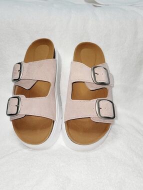 NWOT Gengzai Blush Double Buckle Sandals - Size 8"
